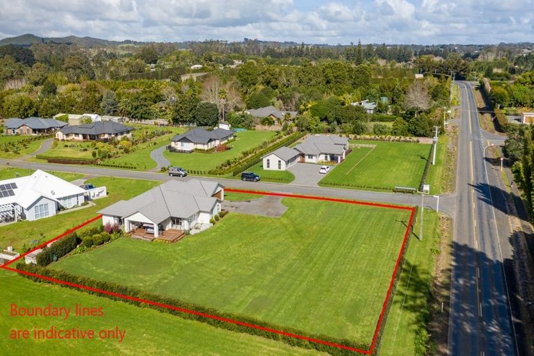 Photo of property in 1 Hoults Way, Kerikeri, 0230