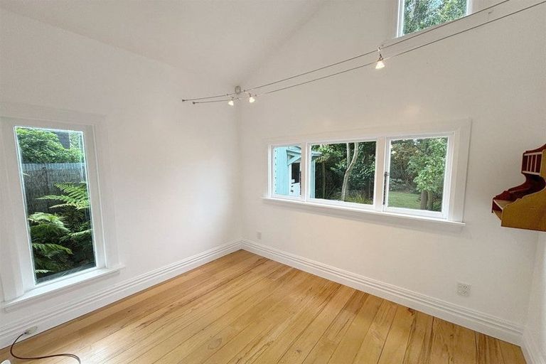 Photo of property in 16 Hastings Street West, Sydenham, Christchurch, 8023