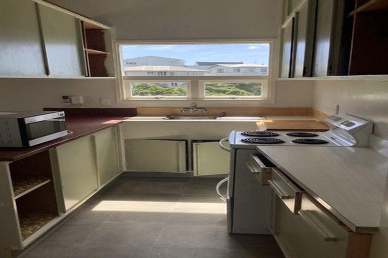 Photo of property in 29 Maple Grove, Kingston, Wellington, 6021