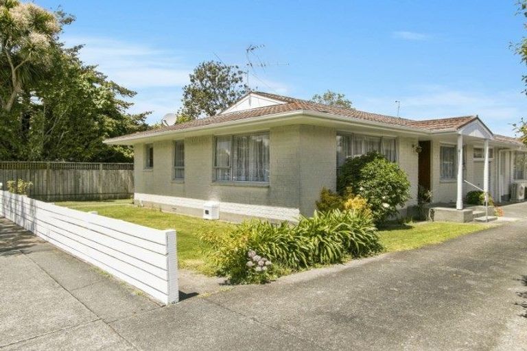 Photo of property in 4 Epuni Street, Hutt Central, Lower Hutt, 5011