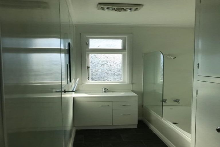 Photo of property in 138 Weraroa Road, Levin, 5510