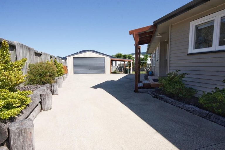 Photo of property in 5 Porikapa Road, Owhata, Rotorua, 3010