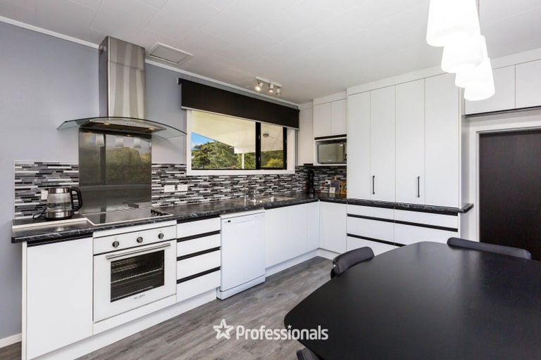 Photo of property in 1712 State Highway 2, Kaitoke, Upper Hutt, 5018