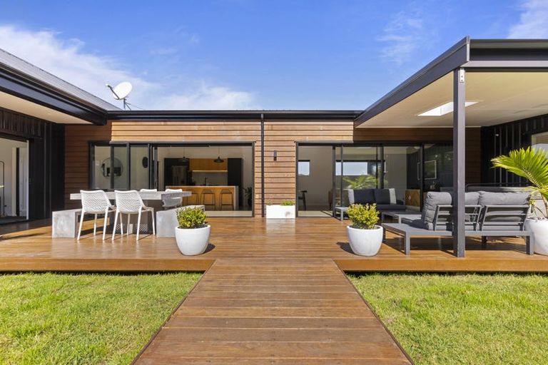 Photo of property in 355 Waitoki Road, Waitoki, Kaukapakapa, 0871