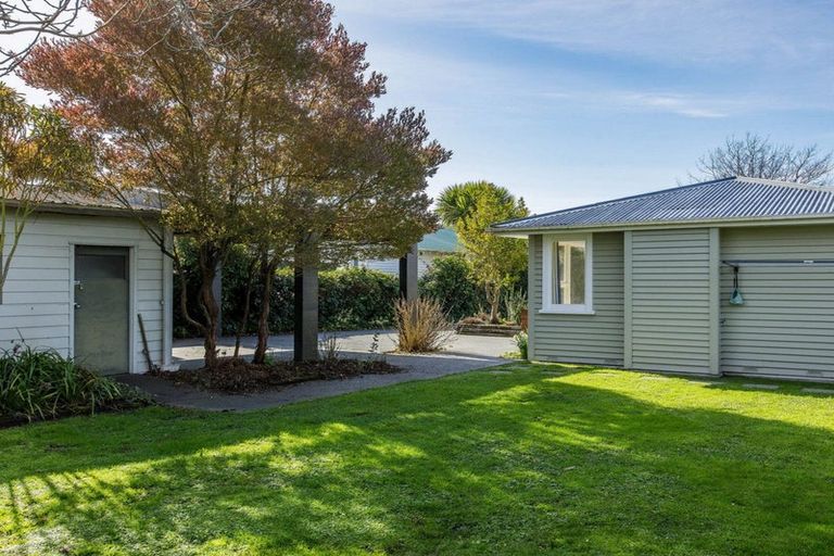 Photo of property in 47 Stapletons Road, Richmond, Christchurch, 8013