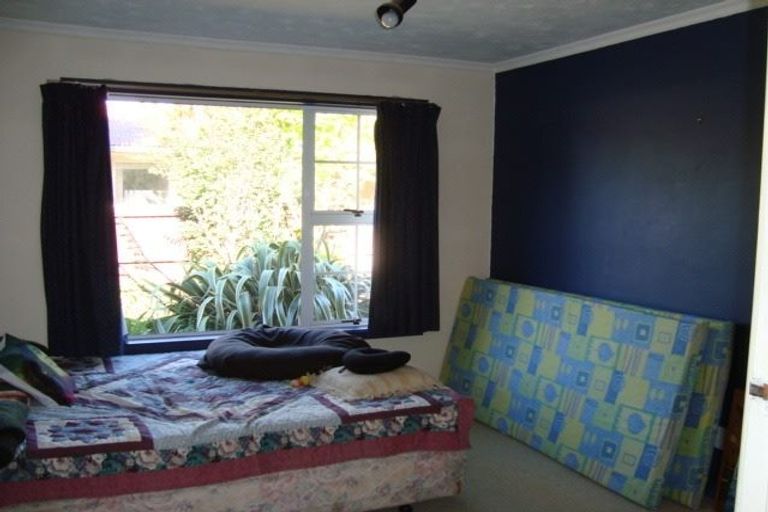 Photo of property in 16 Kathleen Crescent, Hornby, Christchurch, 8042