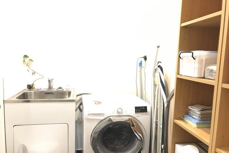 Photo of property in 9 Walsh Road, Papakura, 2110