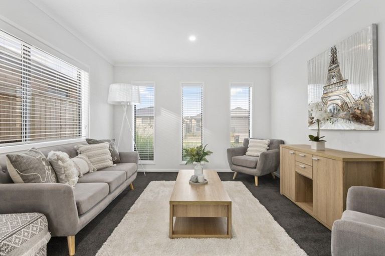 Photo of property in 48 Marion Crescent, Papamoa Beach, Papamoa, 3118