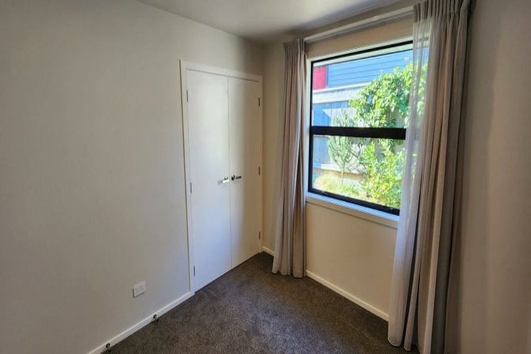 Photo of property in 12 Broadmore Street, Vogeltown, New Plymouth, 4310