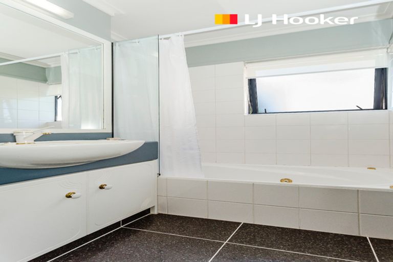 Photo of property in 24 Balmacewen Road, Maori Hill, Dunedin, 9010