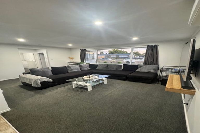 Photo of property in 16 Larnach Street, St Andrews, Hamilton, 3200