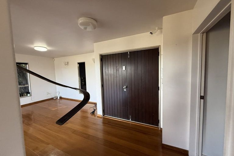 Photo of property in 89 Pemberton Avenue, Bayview, Auckland, 0629