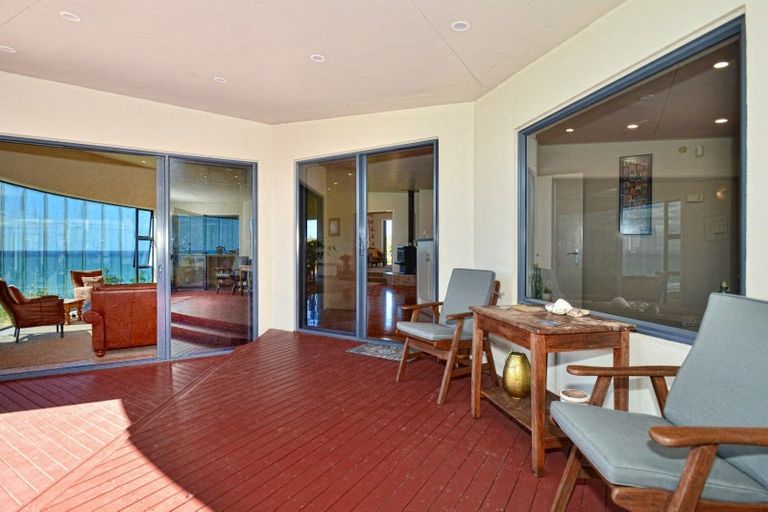 Photo of property in 225 Mahia East Coast Road, Mahia, 4198