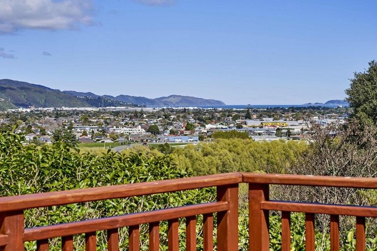 Photo of property in 10 Wairere Road, Belmont, Lower Hutt, 5010