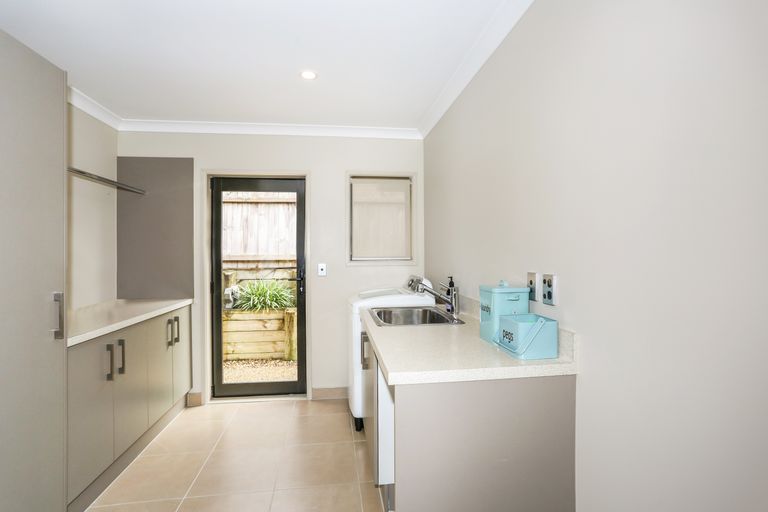 Photo of property in 129 Valley Road, Pukekohe, 2120