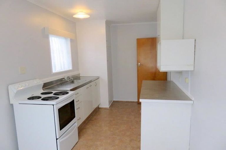 Photo of property in 402 Hapia Street, Camberley, Hastings, 4120