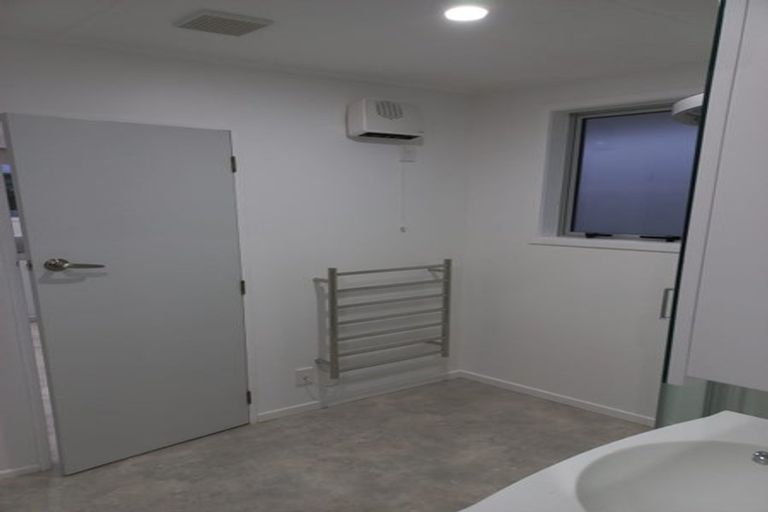 Photo of property in 2/306 Wellington Road, Wainuiomata, Lower Hutt, 5014