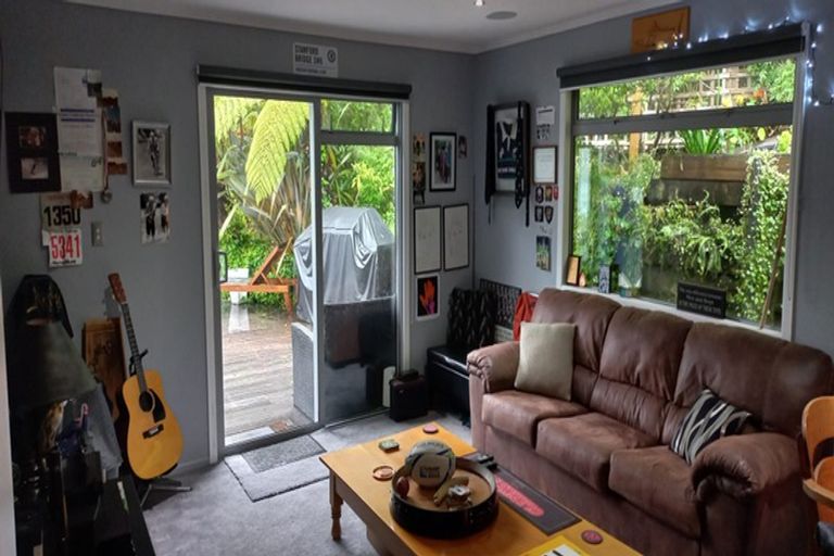 Photo of property in 7 Finlay Grove, Waikawa, Picton, 7220