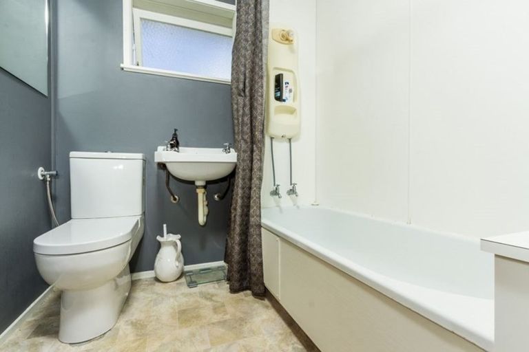 Photo of property in 2/175 Victoria Road, Devonport, Auckland, 0624