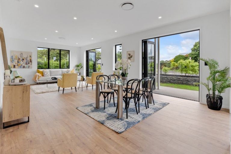 Photo of property in 27 The Boulevard, Sunnyhills, Auckland, 2010