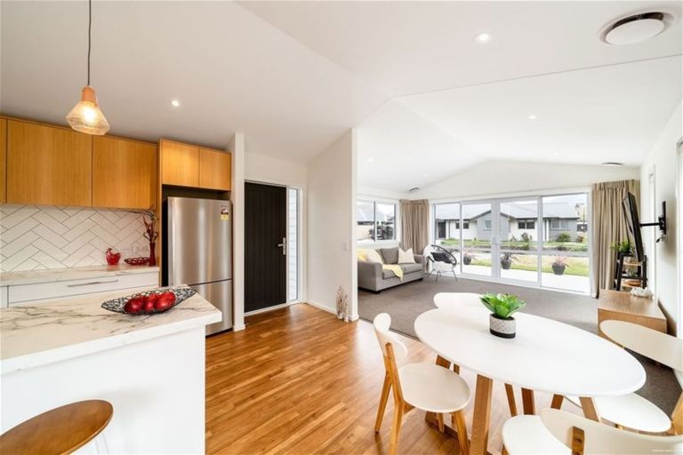 Photo of property in 1 Tudor Lane, Lower Shotover, Queenstown, 9304