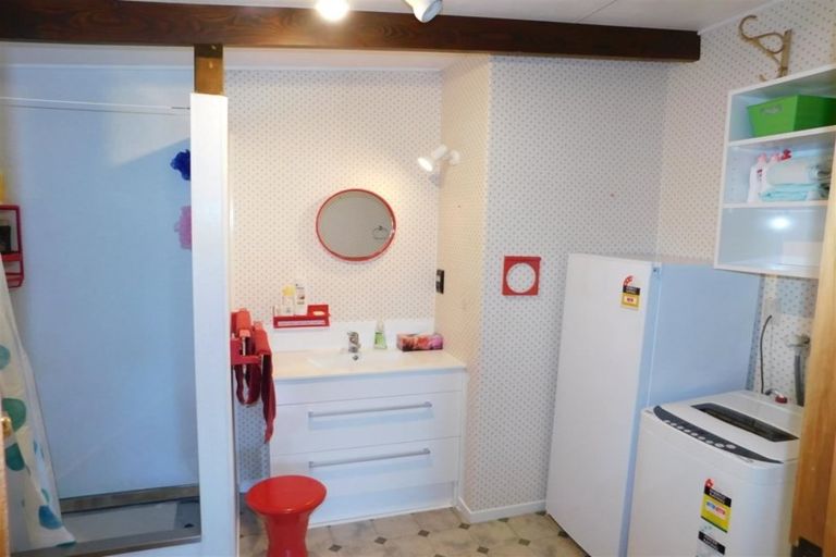 Photo of property in 98 Matai Street, Te Anau, 9600