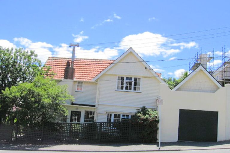 Photo of property in 59 Glen Road, Kelburn, Wellington, 6012