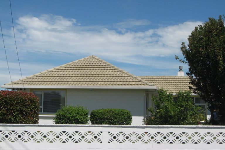 Photo of property in 24 Wingate Street, Redwood, Christchurch, 8051