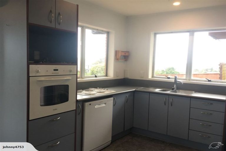 Photo of property in 1/4 Pemberton Avenue, Bayview, Auckland, 0629