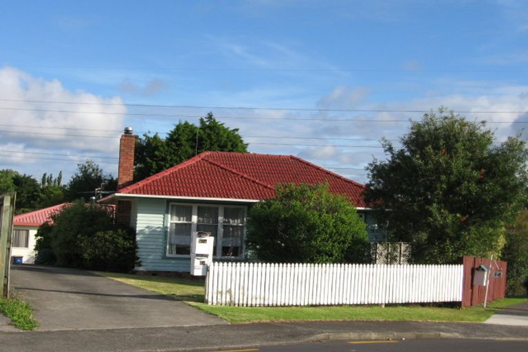 Photo of property in 32b Toru Street, Te Atatu Peninsula, Auckland, 0610