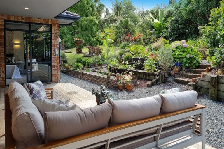 Photo of property in 55a Lonely Track Road, Fairview Heights, Auckland, 0632