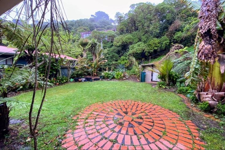 Photo of property in 12 Pahia Street, Roseneath, Wellington, 6021