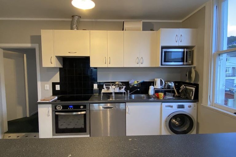 Photo of property in 14 Prince Street, Mount Victoria, Wellington, 6011