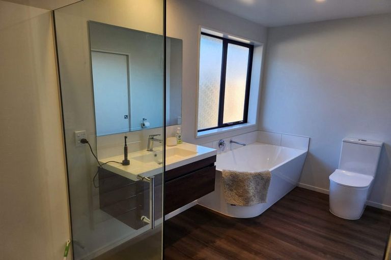 Photo of property in 10 Kotua Street, Woodend, 7610