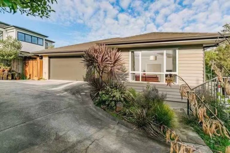 Photo of property in 46 Hornbill Drive, Fairview Heights, Auckland, 0632