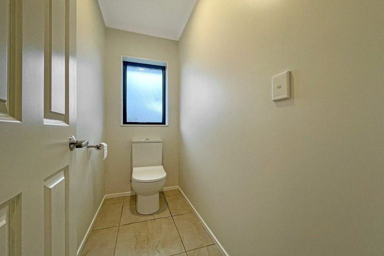 Photo of property in 65 Percy Kinsman Crescent, Riverstone Terraces, Upper Hutt, 5018