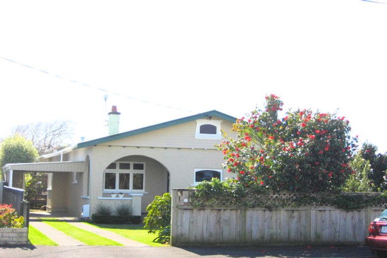 Photo of property in 36 Wallace Place, Westown, New Plymouth, 4310