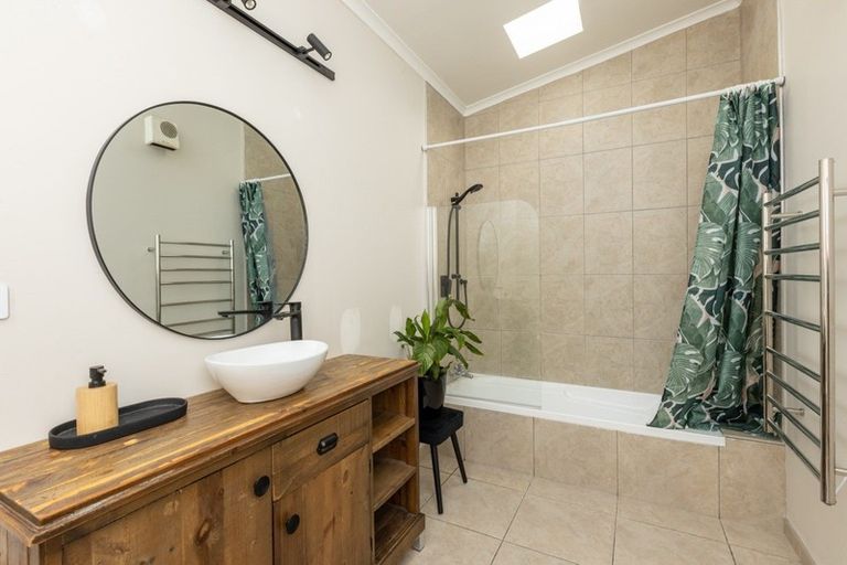 Photo of property in 110 Avery Road, Eskdale, Napier, 4182