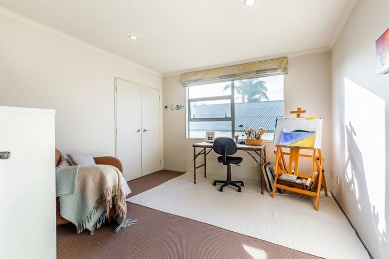Photo of property in 20 Himikera Avenue, Avondale, Auckland, 1026