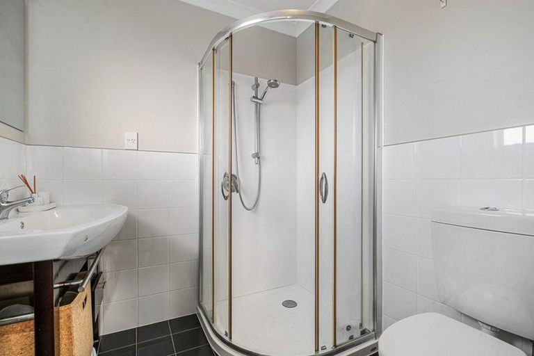 Photo of property in 33a Berwyn Avenue, Takanini, 2112