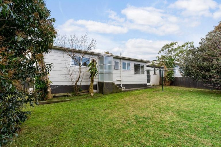 Photo of property in 2/42 Moncrieff Avenue, Clendon Park, Auckland, 2103