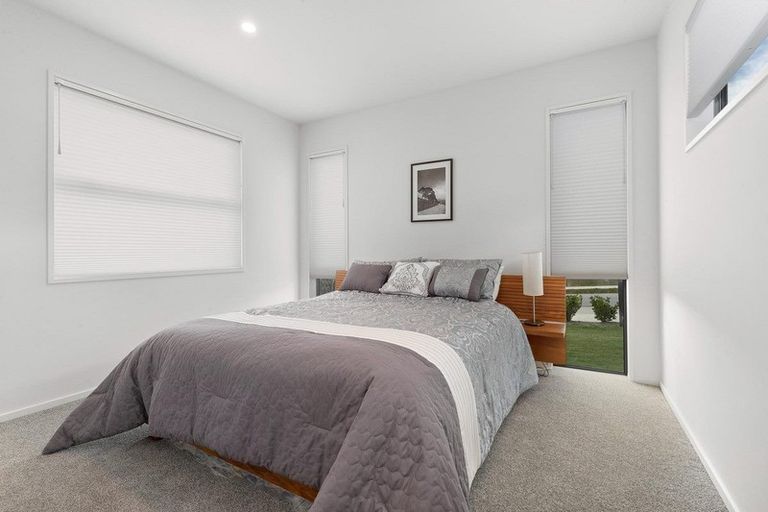 Photo of property in 8 The Heights Avenue, Wanaka, 9305