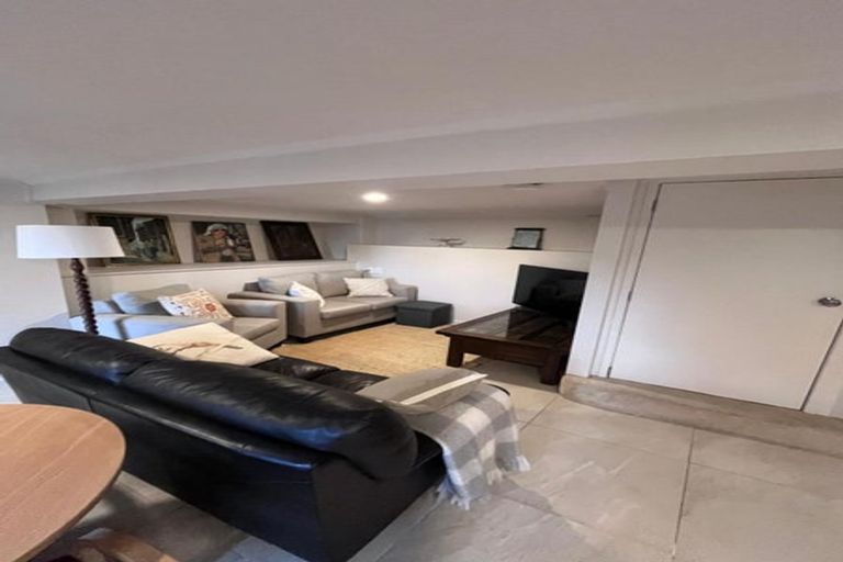 Photo of property in 1/13 Prospect Terrace, Milford, Auckland, 0620