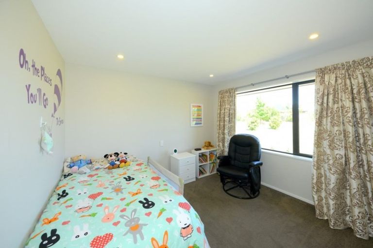 Photo of property in 2 Jacks Drive, West Melton, 7618