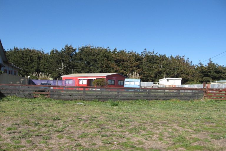 Photo of property in 68 Himatangi Street, Himatangi Beach, Foxton, 4891