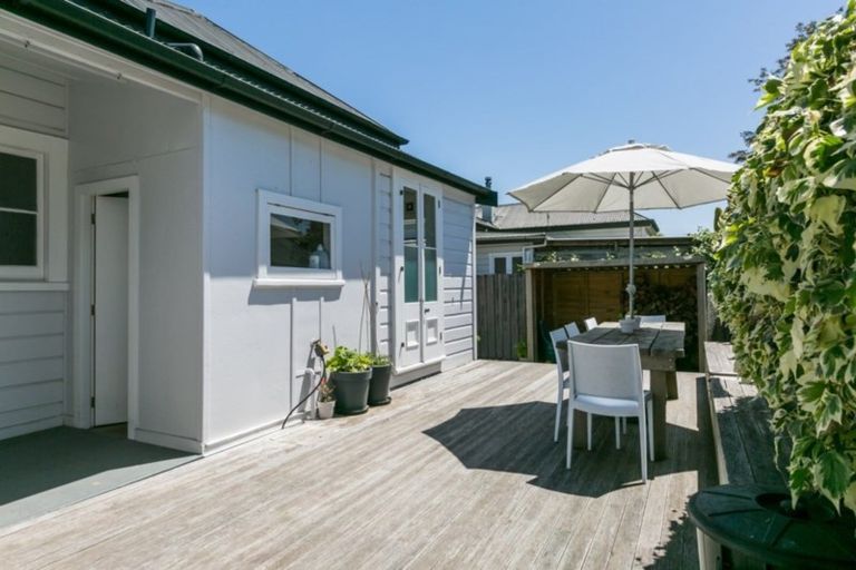 Photo of property in 1001 Plunket Street, Saint Leonards, Hastings, 4120