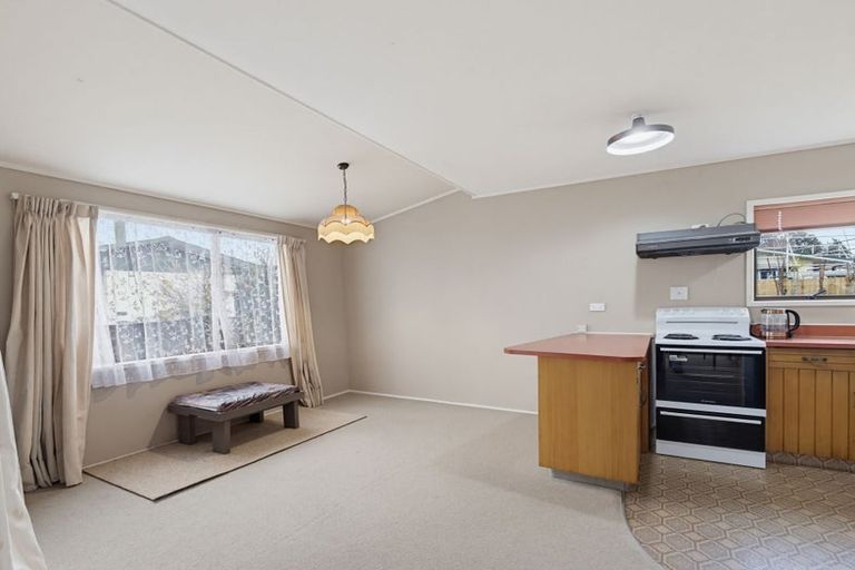 Photo of property in 14 Riverside Drive, Waiuku, 2123
