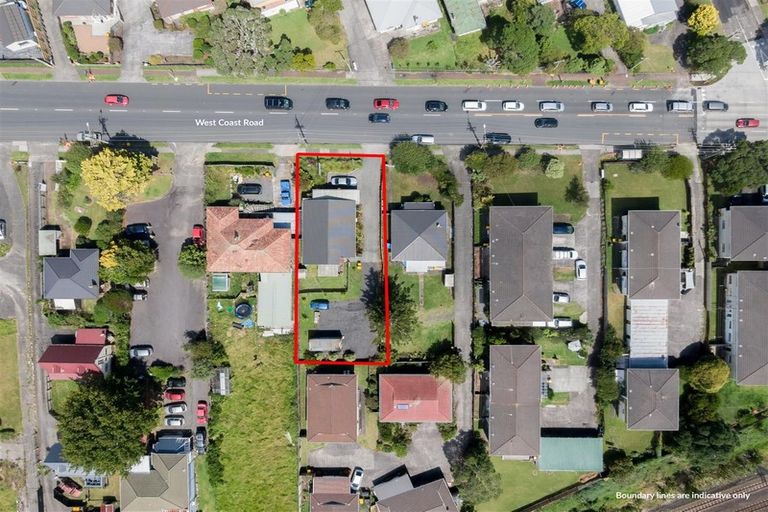 Photo of property in 73 West Coast Road, Glen Eden, Auckland, 0602