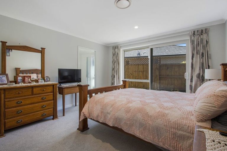 Photo of property in 10 Friis Drive, Katikati, 3178