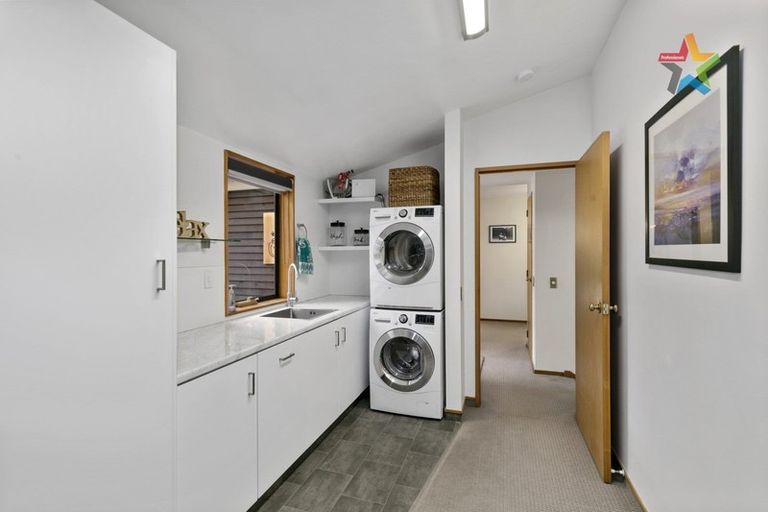 Photo of property in 8 Taieri Crescent, Kelson, Lower Hutt, 5010